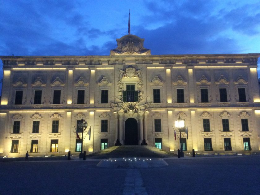 2017 in Valletta, Auberge de Castille (Valletta), Cultural heritage monuments in Malta with known IDs, Images from Wiki Loves Monuments 2017, Images from Wiki Loves Monuments 2017 in Malta, Images from Wiki Loves Monuments missing SDC depicts, Images from Wiki Loves Monuments missing SDC location of creation, Images from Wiki Loves Monuments missing SDC participant in, Malta photographs taken on 2017-09-27, Night in Valletta, Pages with maps, Self-published work, Uploaded via Campaign:wlm-mt